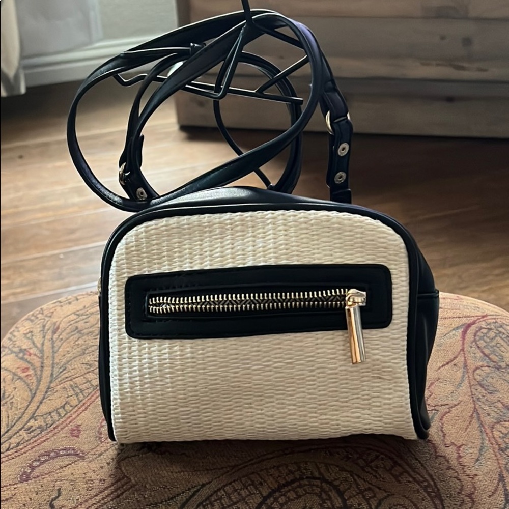 Navy blue and cream raffia crossbody/belt bag